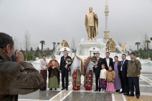Как живут в Туркменистане